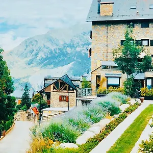 Alberg Taull Hostel